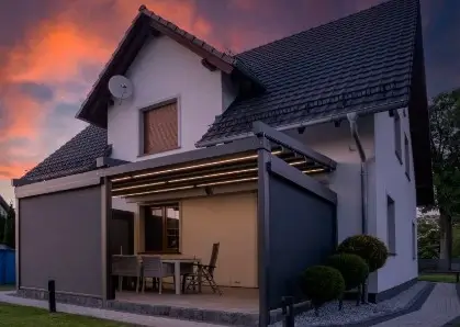 Our roller screen system