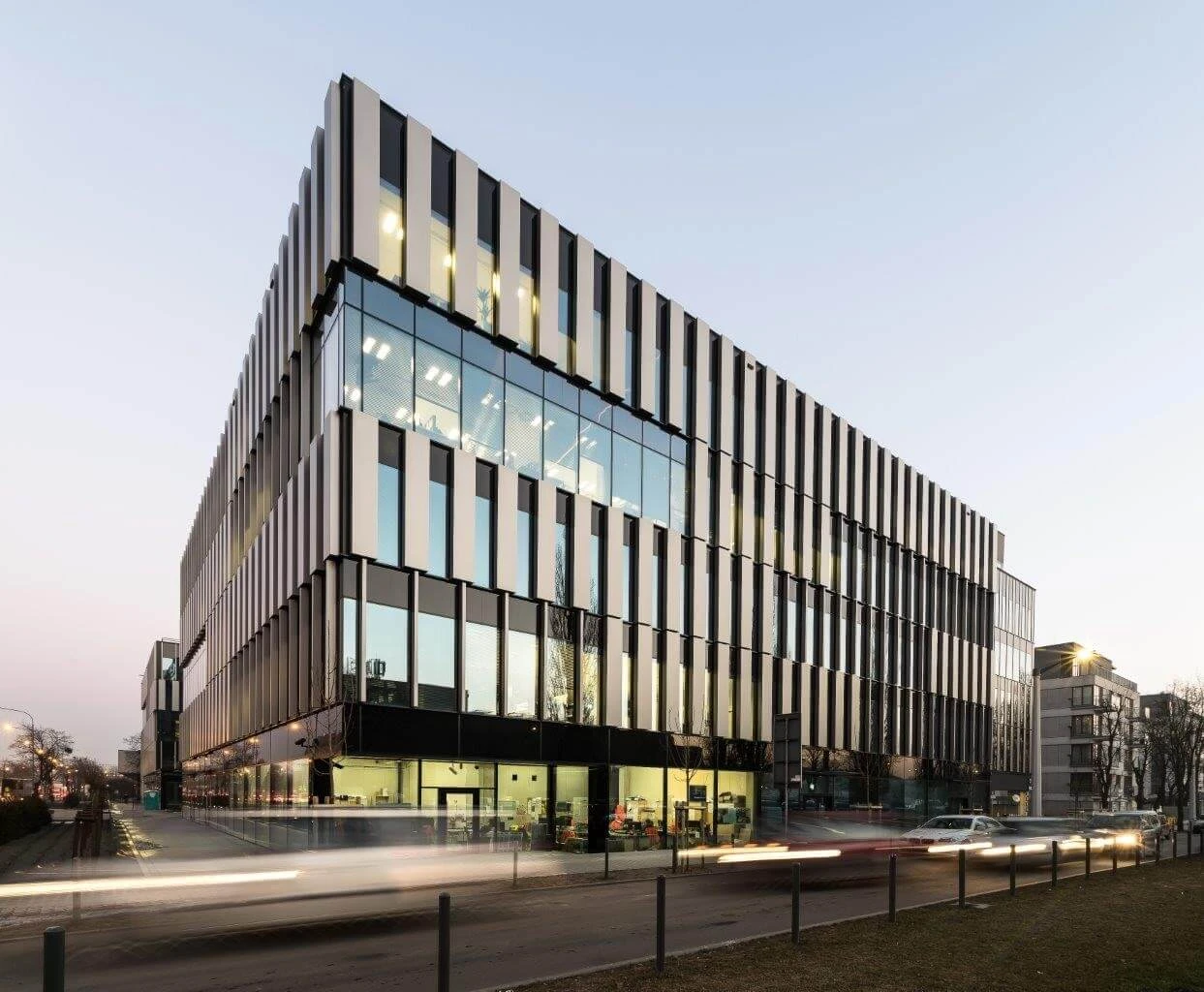 Il Maraton di Poznań, realizzato con i sistemi ALUPROF, eletto miglior business center in Polonia