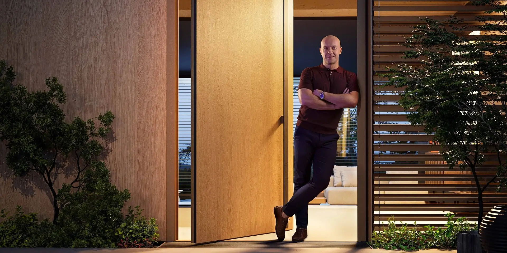 Aluprof prezentuje nową odsłonę kampanii „Let’s build a better place” z Szymonem Marciniakiem