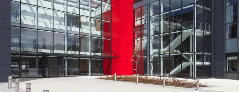 À quels types de bâtiments les fenêtres en aluminium conviennent-elles ?